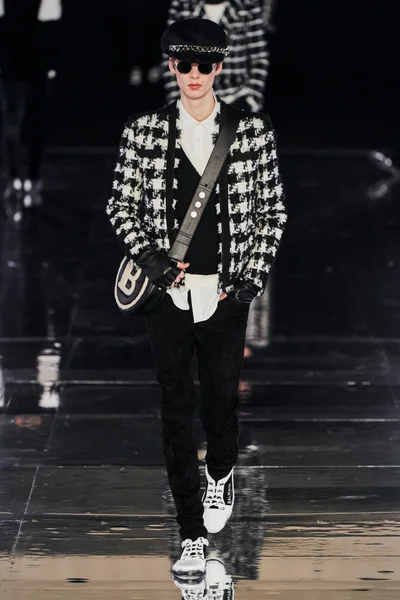 Look 20
